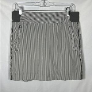 Athleta Striped Athletic Skort size 10 Gray and White